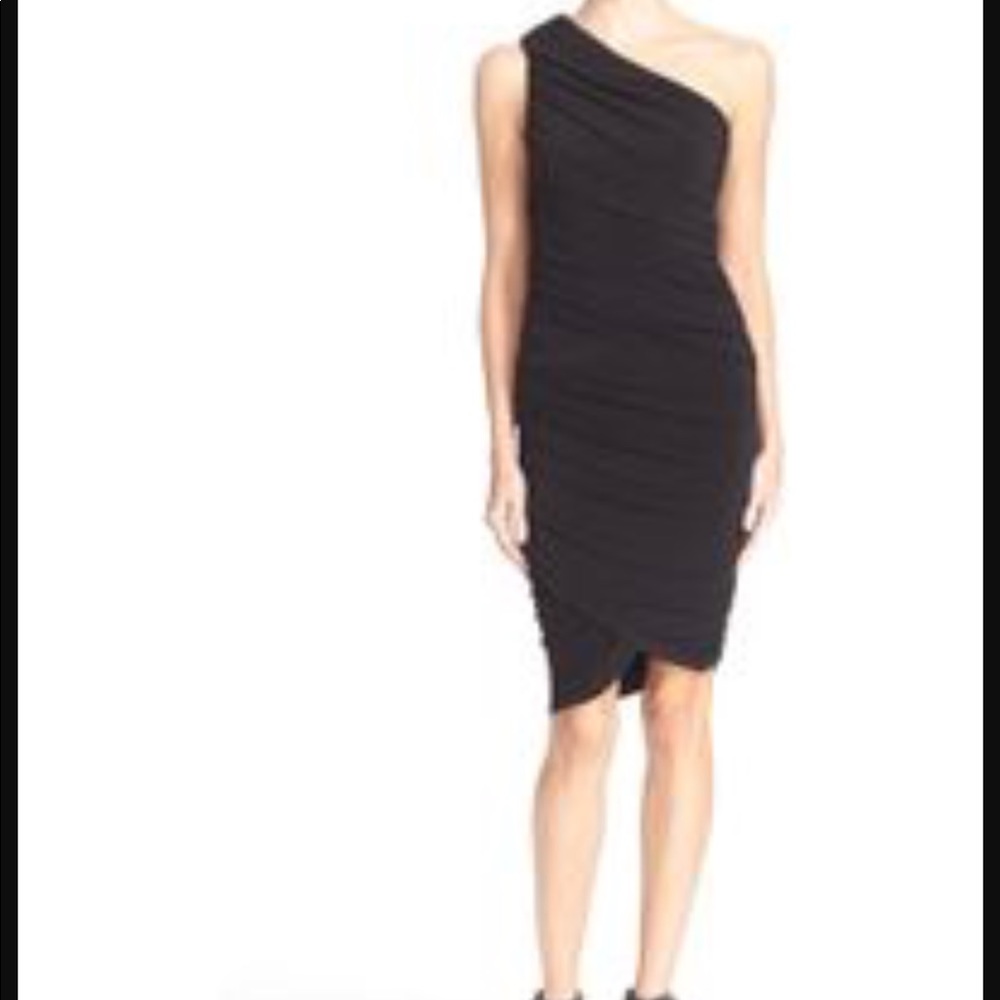 NWT Alice +Olivia DeeDee Ruche One